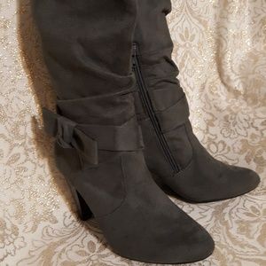 APT9 Microfiber textured boots